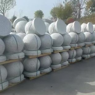 保定 白麻花岗岩石材圆球，石球，挡车球，隔离球，景观石球，风水球等