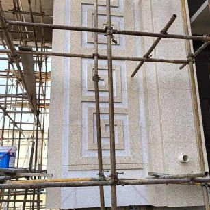 保定 黄金麻花岗岩别墅外墙干挂回纹造型效果