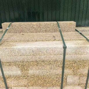 保定 黄金麻花岗岩石材机切面栏杆料半成品