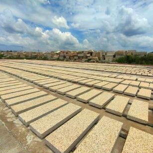 保定 黄金麻荔枝面花岗岩石材地铺石防护中