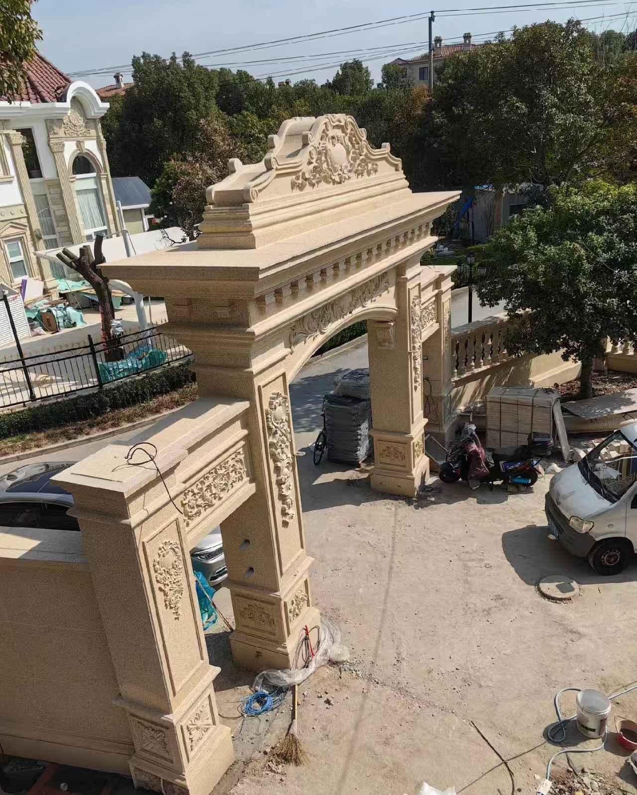 保定 黄金麻荔枝面花岗岩别墅门楼