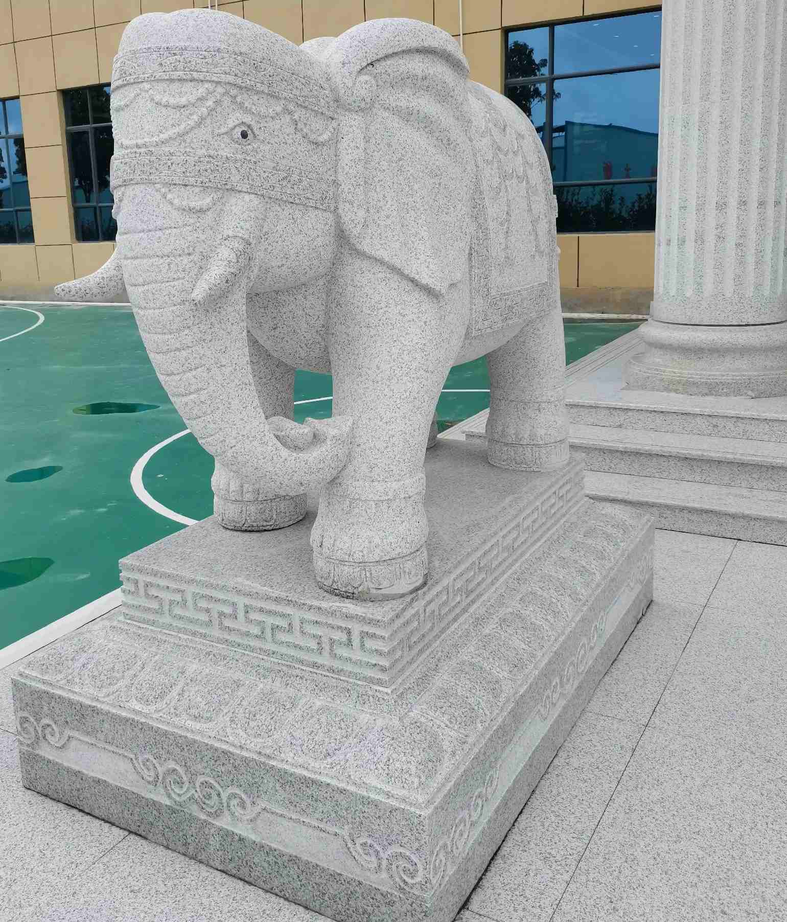 保定 白麻花岗岩动物异形石雕-大象