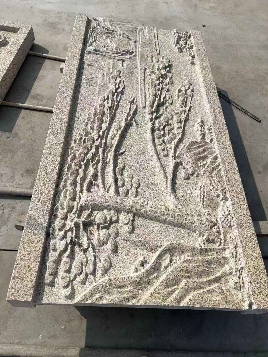 保定 黄金麻雕刻板浮雕迎客松