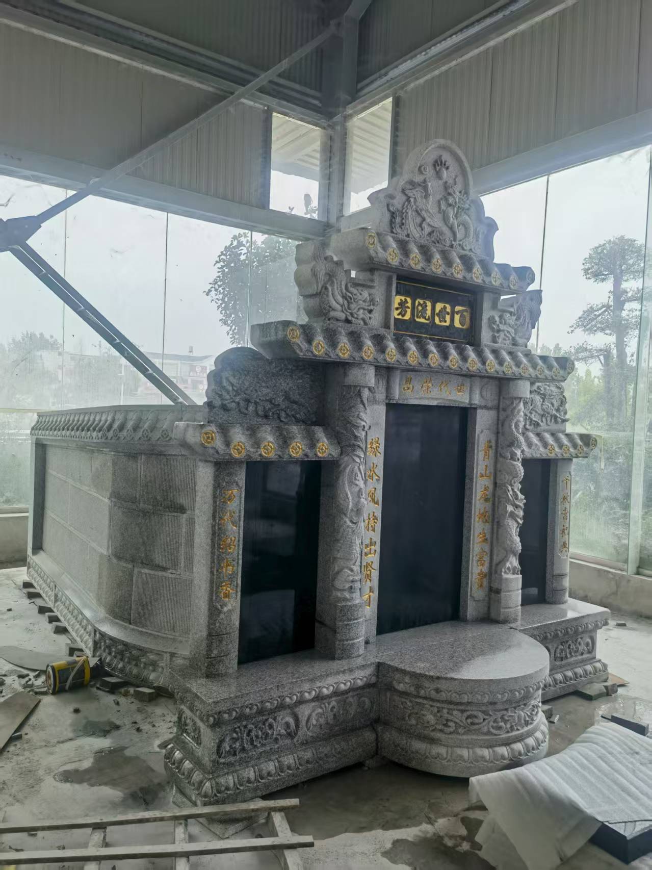 保定 芝麻白墓碑效果展示图