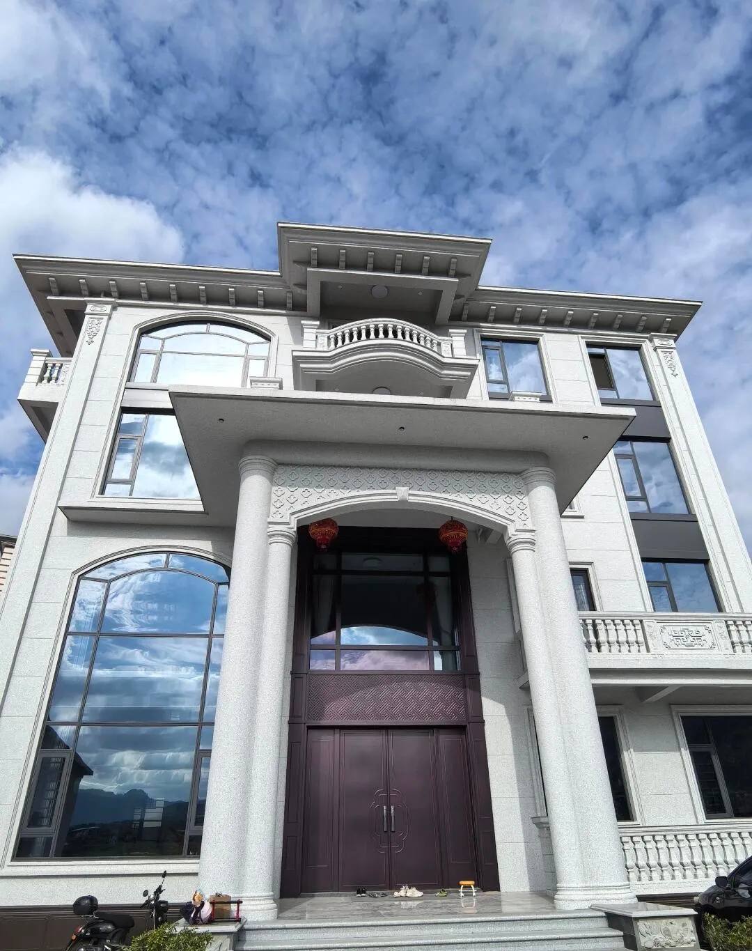 保定白麻别墅外墙干挂石材效果示例