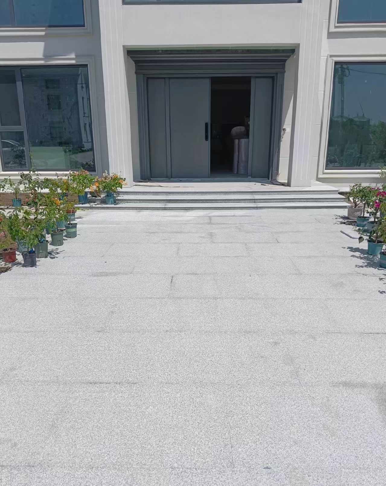 保定 芝麻白花岗岩地铺石地面铺装